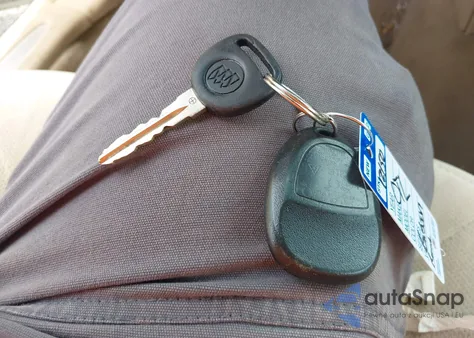 2010 Buick Lucerne Cx-2 from USA, damaged, VIN 1G4HB5EM8AU112122